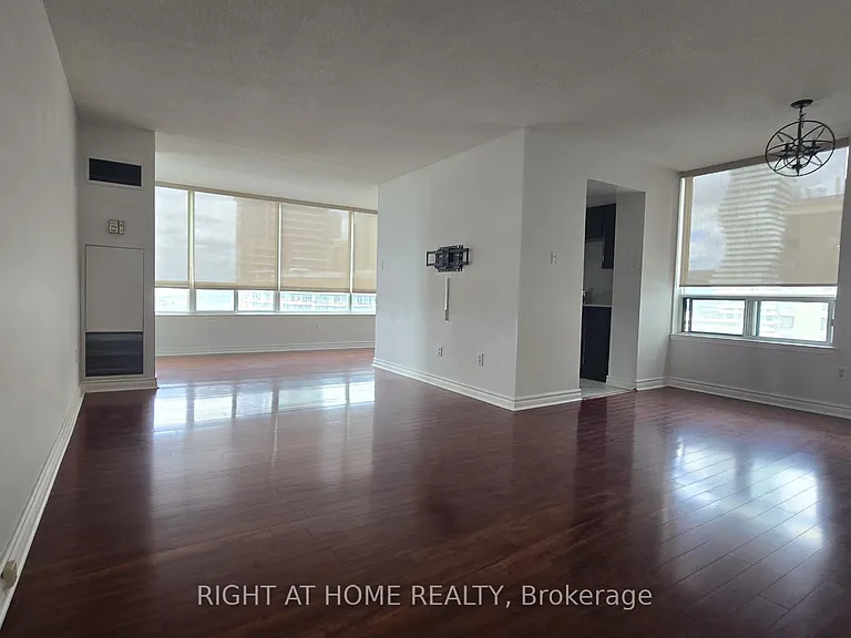 550 Webb Dr #914 — Photo 26
