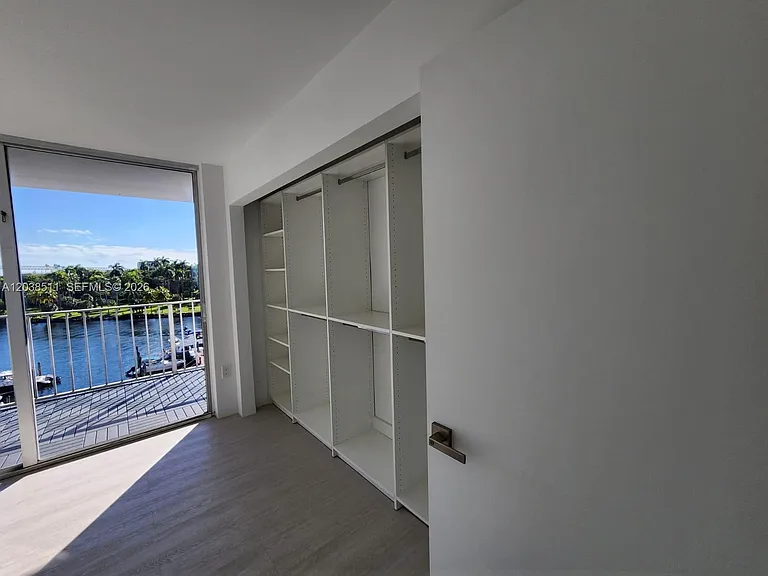 1700 NW North River Dr #606 — Photo 12