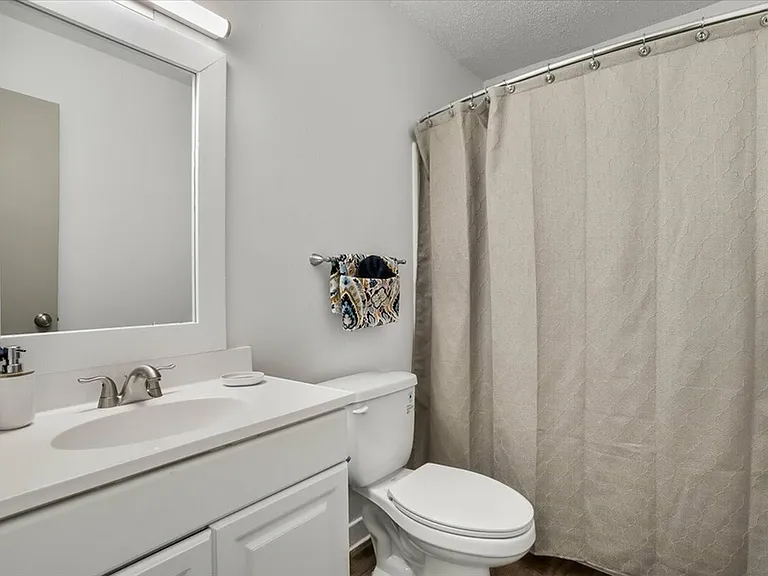 Hall Bathroom | Apartments Greenville, SC | Park West