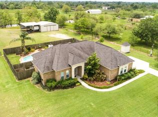 17619 Willow Pond Dr, Alvin, TX 77511