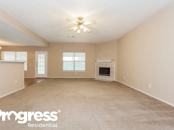 3rd image of 4013 Cypress Gardens Dr