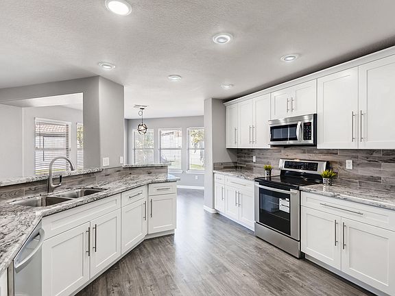 5th image of 10614 W Sands Dr