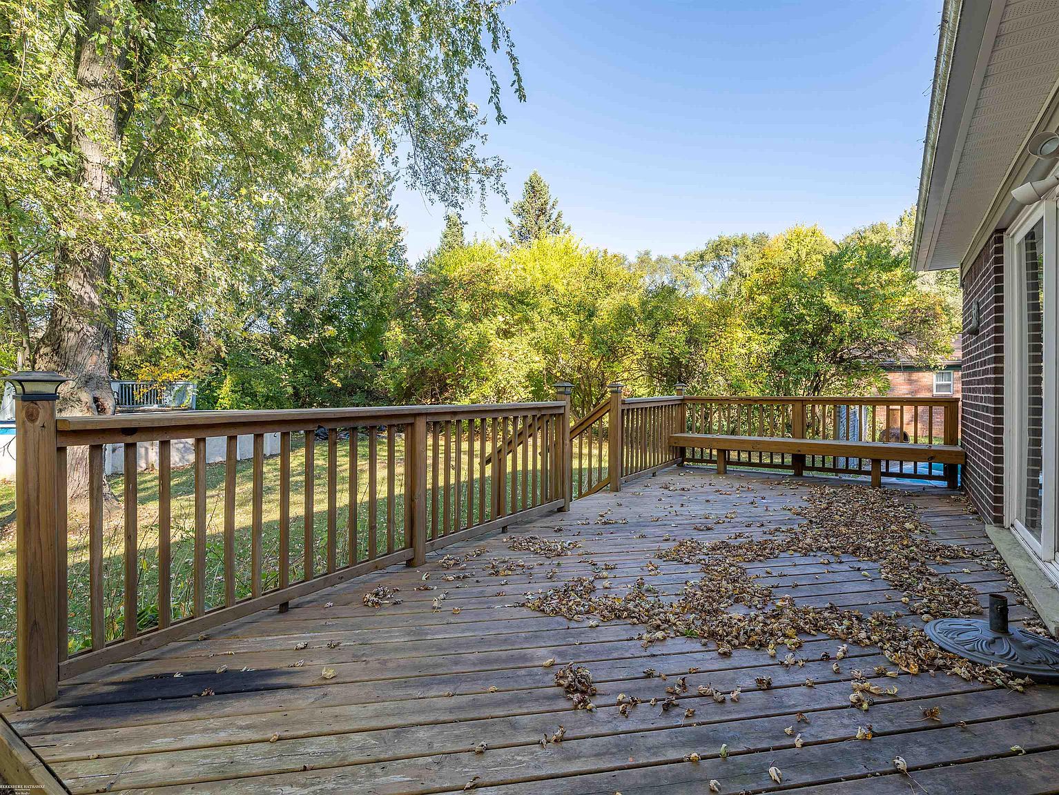 543 E Gunn Rd, photo 9