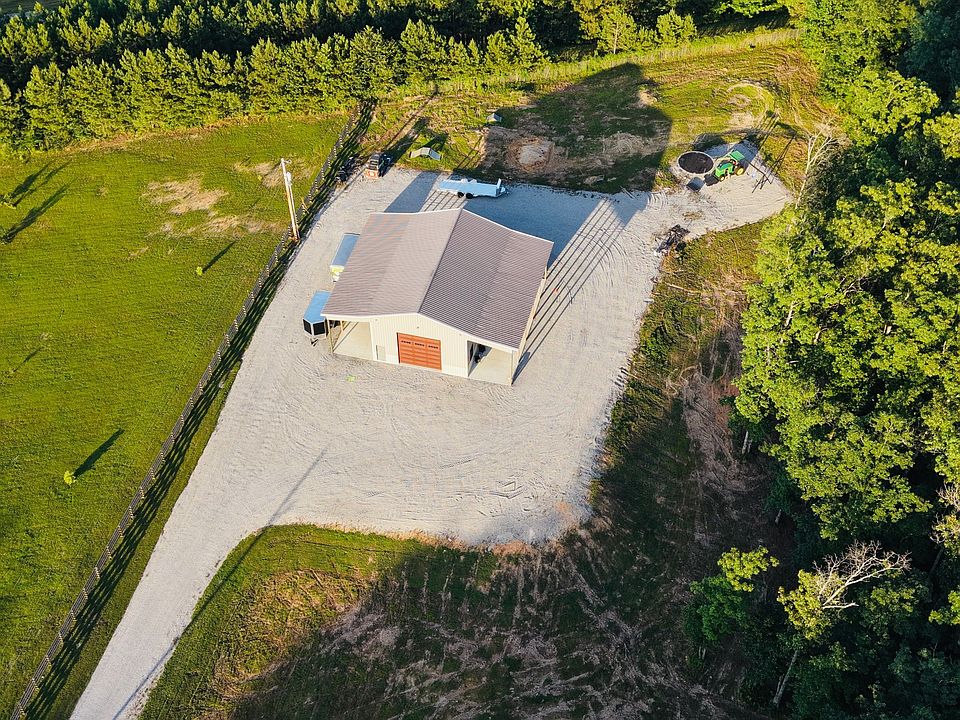 1st image of 27 Davis Ln