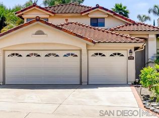 2068 White Birch Dr, Vista, CA 92081