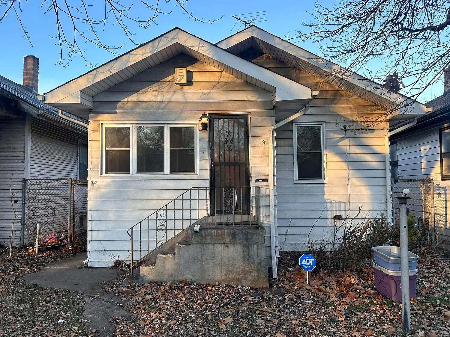 816 Vermont St photo 1