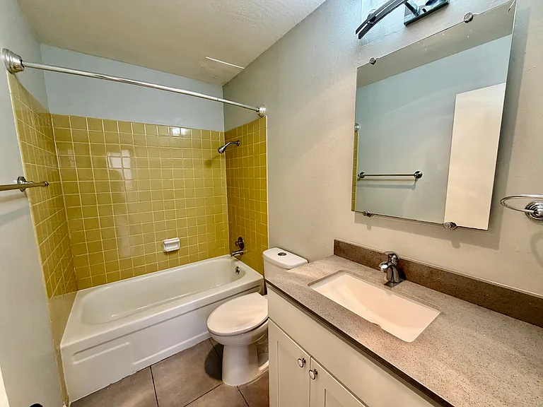 382 Adams Street — Photo 8