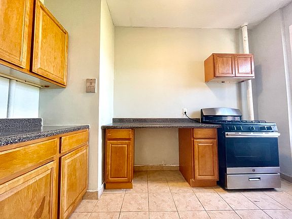 4th image of 772 Saint Nicholas Ave #65A