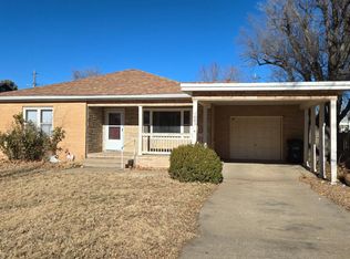 1003 Harrison Cir, Liberal, KS 67901