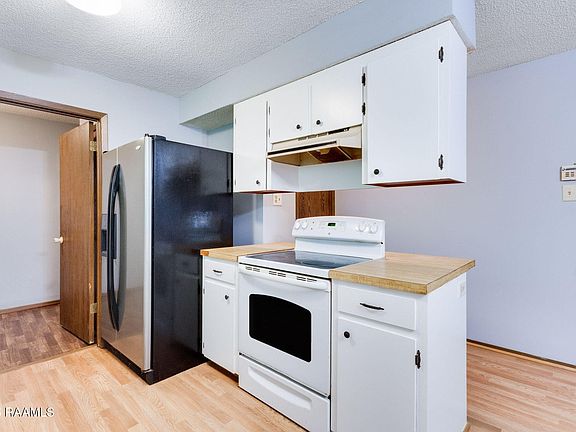5th image of 313 Nottingham Cir