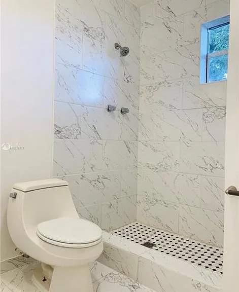 112 SW 67th Ave #2 — Photo 10