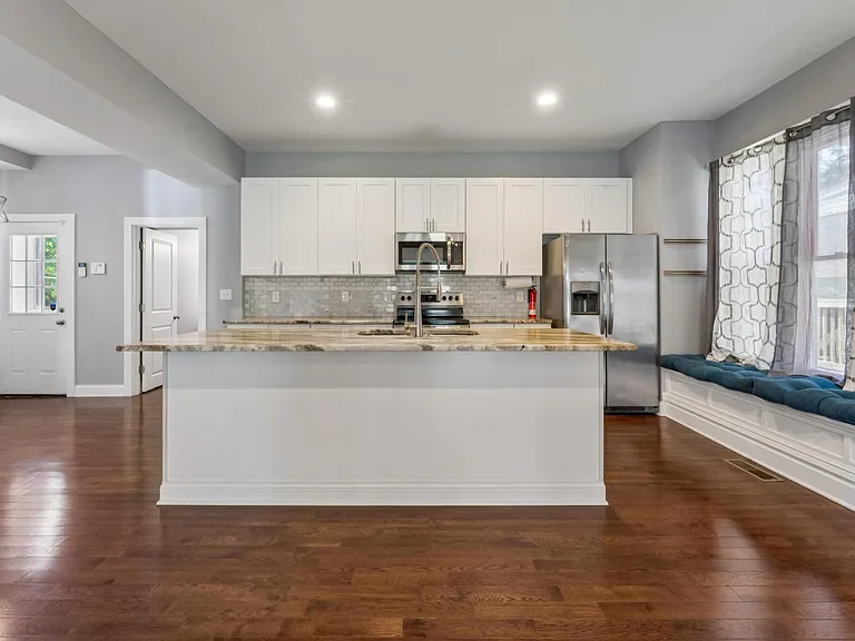382 Morrison Ave — Photo 32