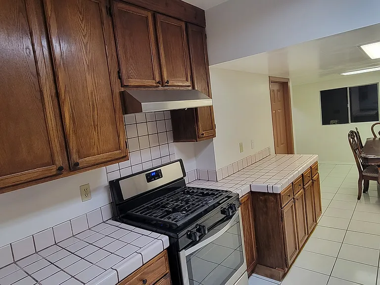704 E Palmer Ave — Photo 17