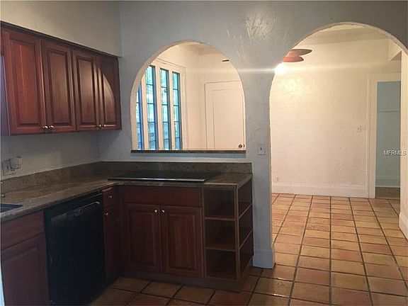4th image of 305 Buena Vista Ave