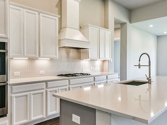 HS 3114 Plan 6015 Kitchen