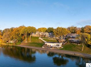 1505 Squirrels Nest Rd, Kasota, MN 56050