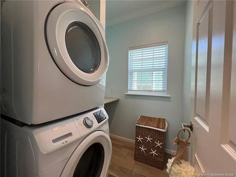 102 Shoal Dr — Photo 11