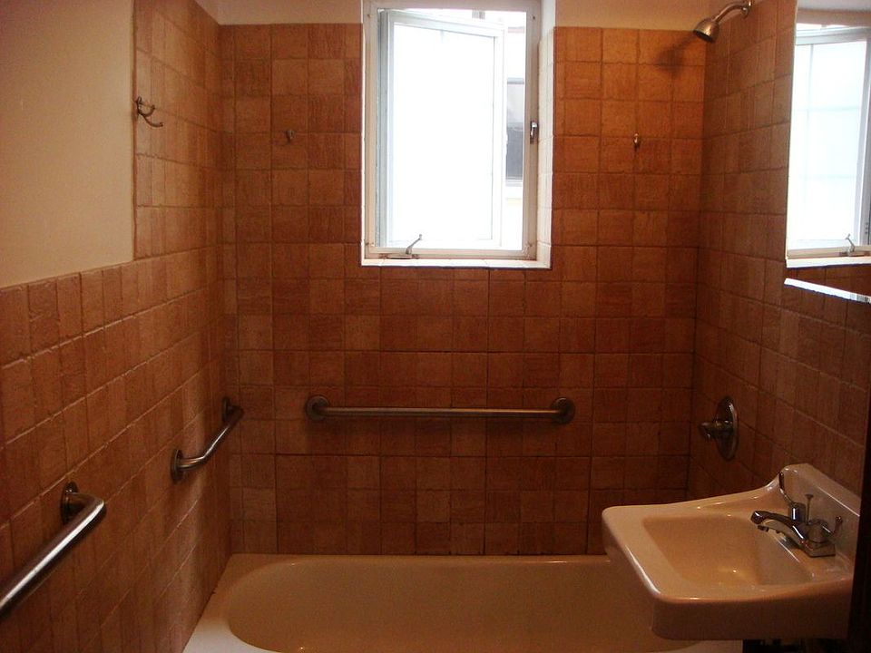 2nd image of 4620 30th Rd APT 3