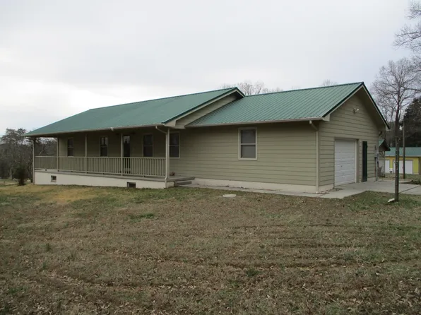 3313 Solway Rd, Knoxville, TN 37931