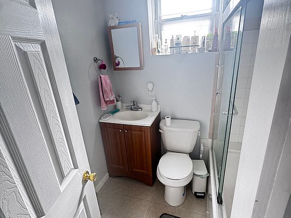 5th image of 1729 N Willington St Floor 3