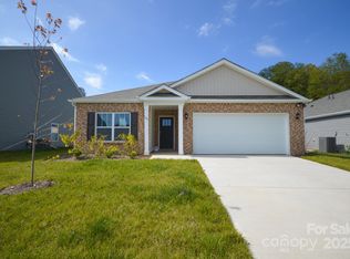 185 Callie River Ct, Clyde, NC 28721