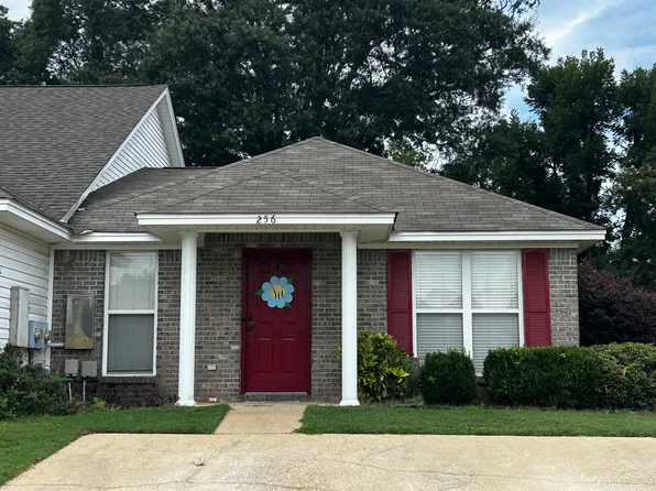 256 James Dr, Millbrook, AL 36054