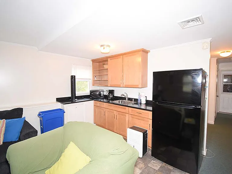 45 Sylvan Rd — Photo 12
