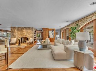 16560 Park Lane Cir, Los Angeles, CA 90049