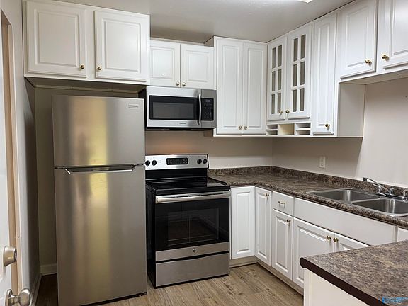 4th image of 4807 Cottonwood Dr