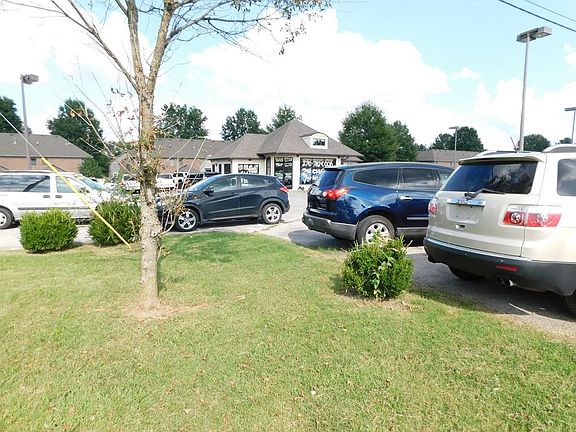 4th image of 1432 Campbell Ln