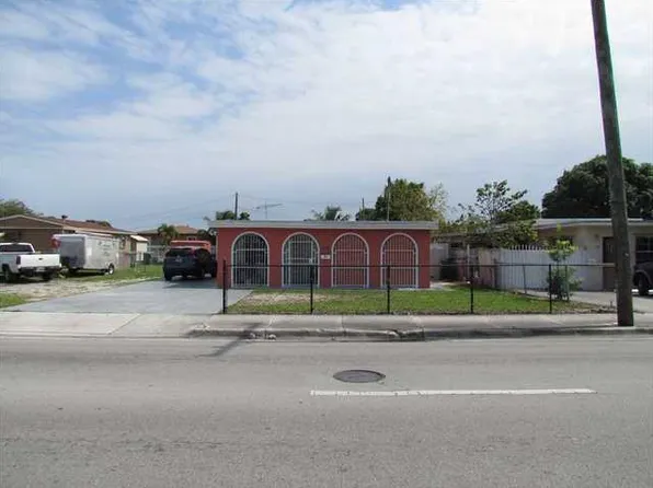 4655 E 4th Ave, Hialeah, FL 33013