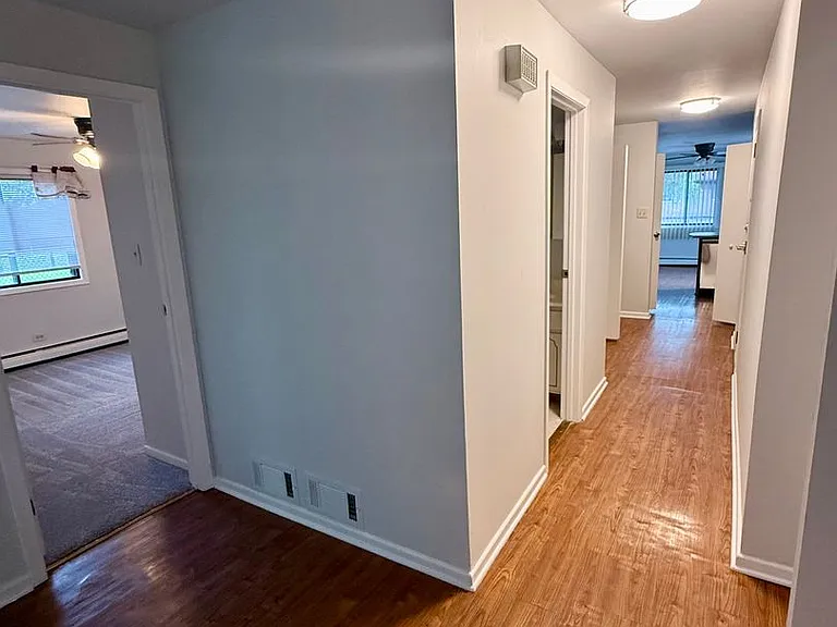 14723 Kilpatrick Ave — Photo 19