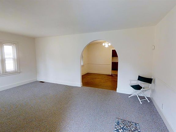 2nd image of 1530 Franklin Ave