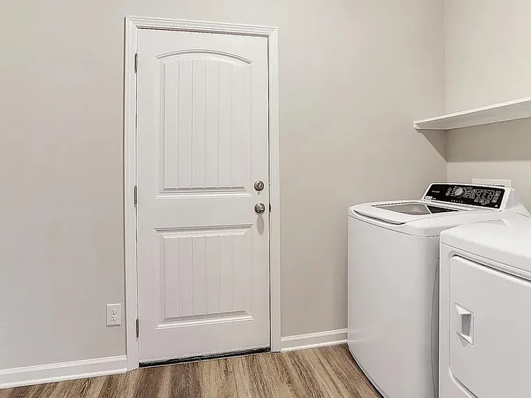 1138 Foxtail Dr — Photo 10