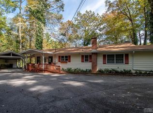 365 Sequoyah Dr, Highlands, NC 28741