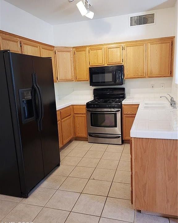 1st image of 2110 N Los Feliz St Unit 1083