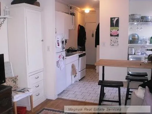 Rented by Magnum Realty Holdings, LLC | media 40