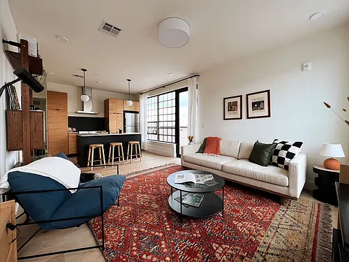 Floor plan 605