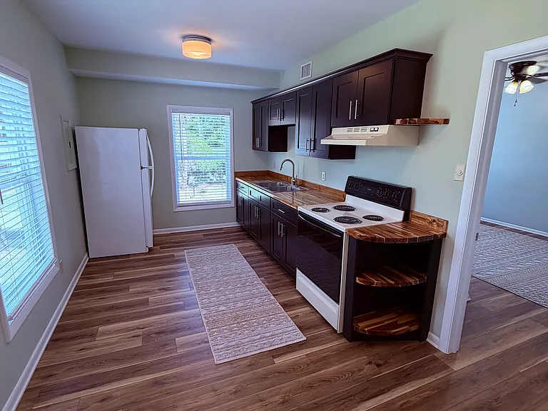 542 Faulkner St #4 — Photo 6
