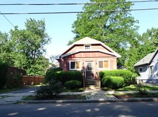 126 Jasper St, Springfield, MA 01109