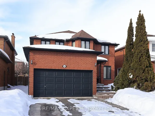 100 Nimbus Pl, Vaughan, ON L4L 4Z7