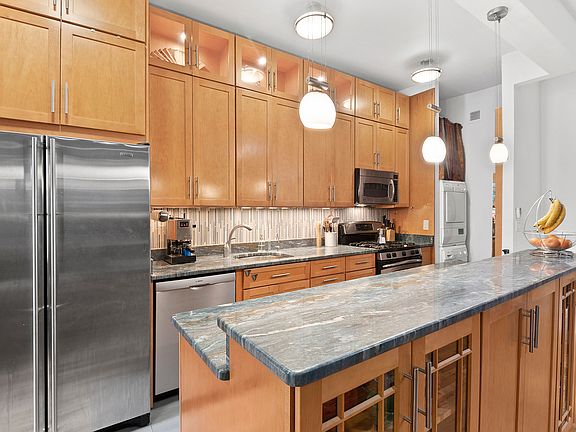 3rd image of 759 President St APT 1J