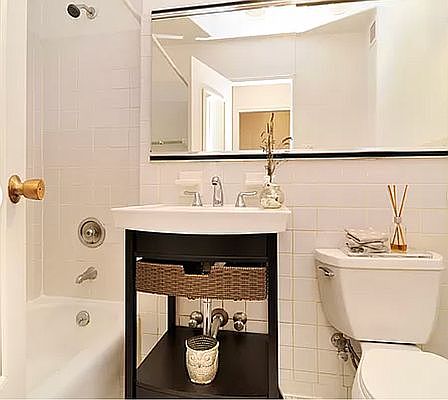 3rd image of 7 E 14th St APT 425