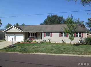 1051 Augusta St, Pekin, IL
