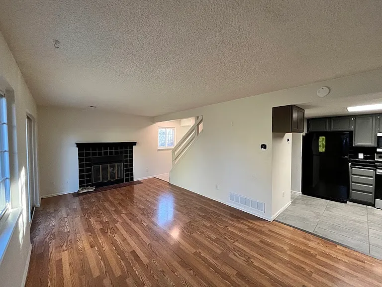 12504 Forest St — Photo 6