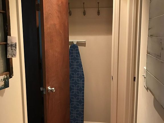 4th image of 2441 8th Ave N APT G