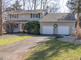 5 Lenape Rd, Flemington, NJ 08822