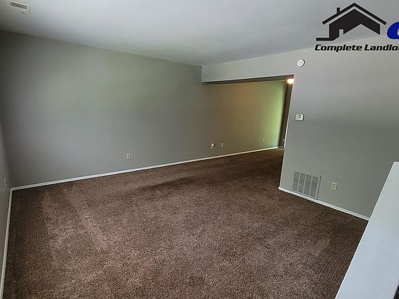 2nd image of 202 Fawn Ln