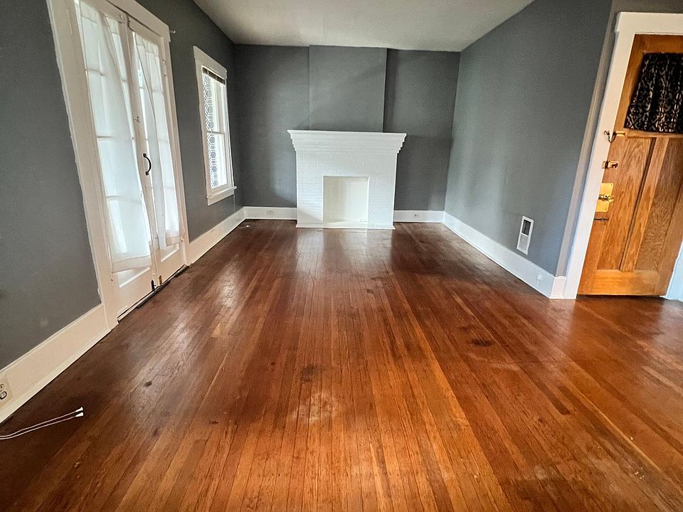 1st image of 79 Sterling Ave