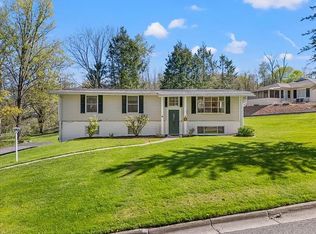 26 Winding Ln, Vestal, NY 13850